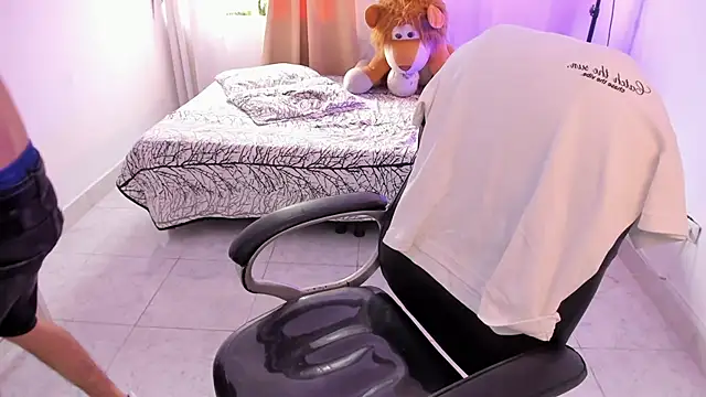 Aron Boyy online show from 06-30-26, 08:20
