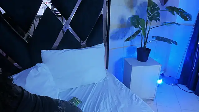 Valery Brand online show from 02-14-26, 01:22