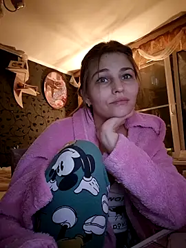 Snapshot of Kimberly_Wolker chatting on 10-15-25, 04:15 Kimberly Wolker online show from 10-15-25, 04:15