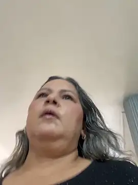 Snapshot of Lucy_Milf_474 chatting on 05-10-26, 01:46 Lucy Milf 474 online show from 05-10-26, 01:46