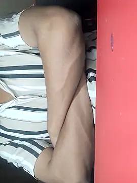 Snapshot of hot_genz chatting on 09-22-25, 04:07 hot genz online show from 09-22-25, 04:07