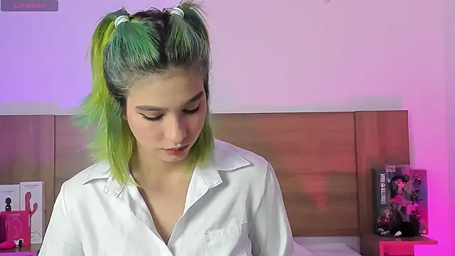 Akatsumi  online show from 02-16-26, 05:22