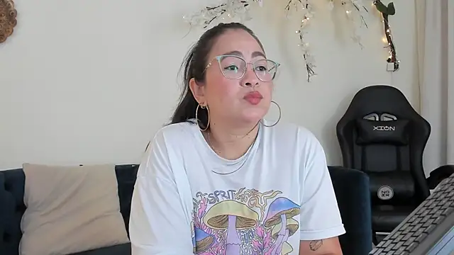 alissonbronw     online show from 01-05-26, 07:17