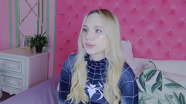 Sky Cutie online show from 03-15-26, 05:14