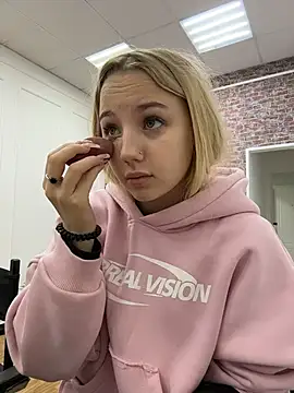 Sky Cutie online show from 02-08-26, 04:43