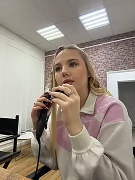 Sky Cutie online show from 01-06-26, 04:49