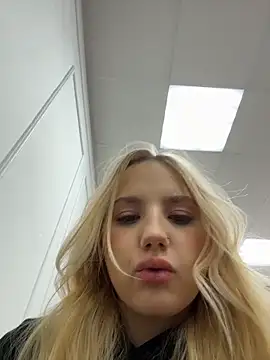 Sky Cutie online show from 02-03-26, 05:38