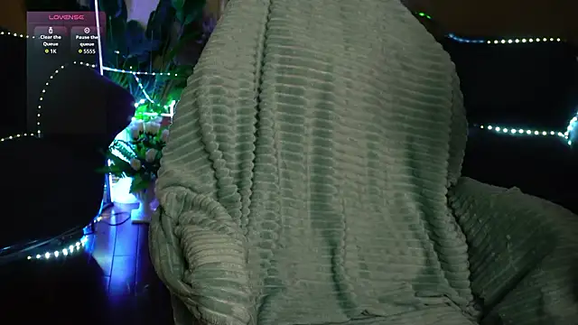 Snapshot of AnitaVon chatting on 02-05-26, 02:40 AnitaVon online show from 02-05-26, 02:40