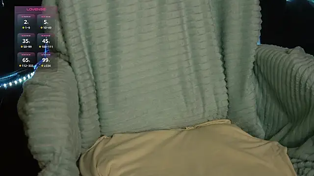 Snapshot of AnitaVon chatting on 02-12-26, 04:23 AnitaVon online show from 02-12-26, 04:23