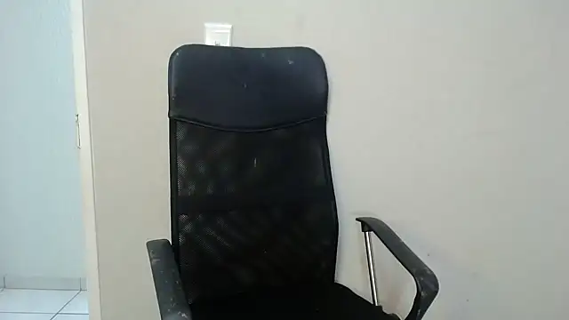 Snapshot of QueenpatieX chatting on 02-22-26, 02:41 QueenpatieX online show from 02-22-26, 02:41