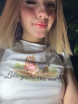 SweetBunnyGF online show from 12-03-25, 11:25