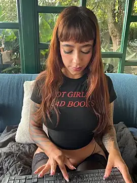 AliceMrtnz online show from 06-22-26, 03:42
