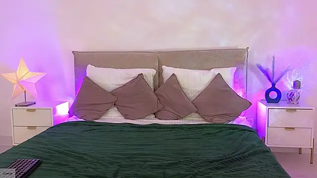 Jules night online show from 11-26-25, 09:26