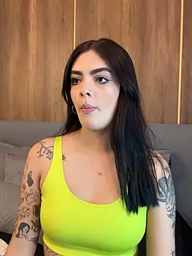 Snapshot of AliceRitter chatting on 10-07-25, 06:31 AliceRitter online show from 10-07-25, 06:31