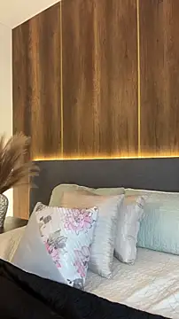 Snapshot of AliceRitter chatting on 11-12-25, 06:45 AliceRitter online show from 11-12-25, 06:45