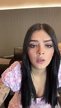 Snapshot of AliceRitter chatting on 01-17-26, 05:05 AliceRitter online show from 01-17-26, 05:05