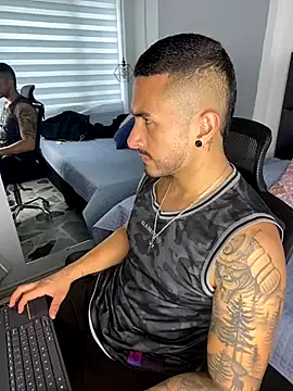 Snapshot of ALEXXX_KING chatting on 09-17-25, 01:46 ALEXXX KING online show from 09-17-25, 01:46