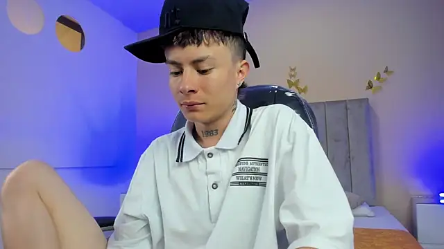 Nascary Fox online show from 04-10-26, 02:57