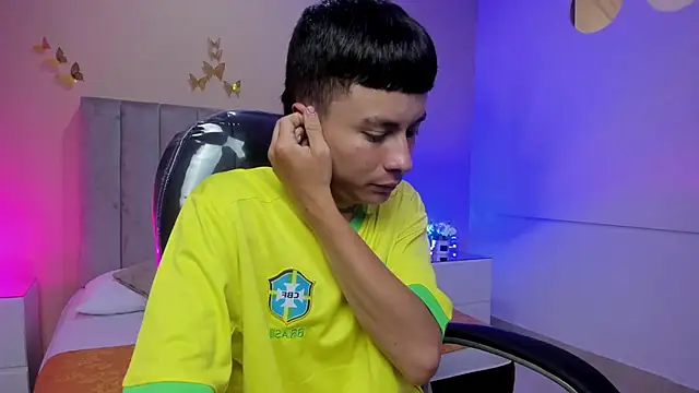 Nascary Fox online show from 03-20-26, 01:01