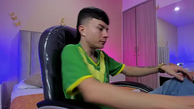 Nascary Fox online show from 01-08-26, 07:31