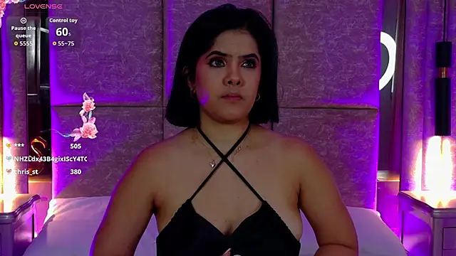 Martina-Roberts- online show from 10-29-25, 04:11