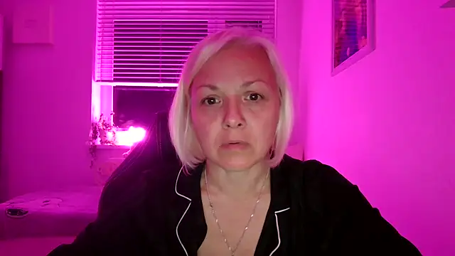 Linsy Kim online show from 09-27-25, 07:09