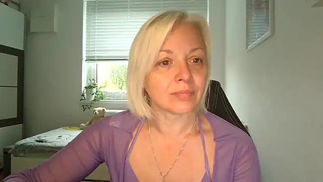 Linsy Kim online show from 10-02-25, 05:44