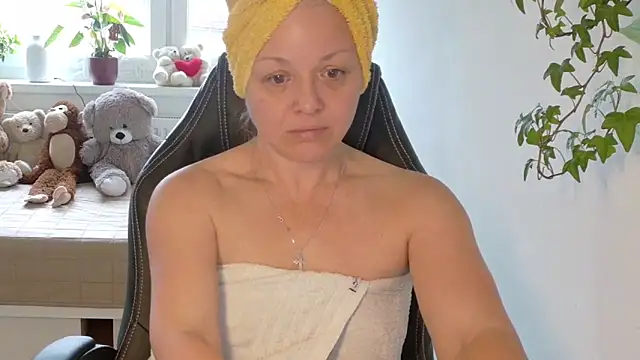 Linsy Kim online show from 03-15-26, 10:11