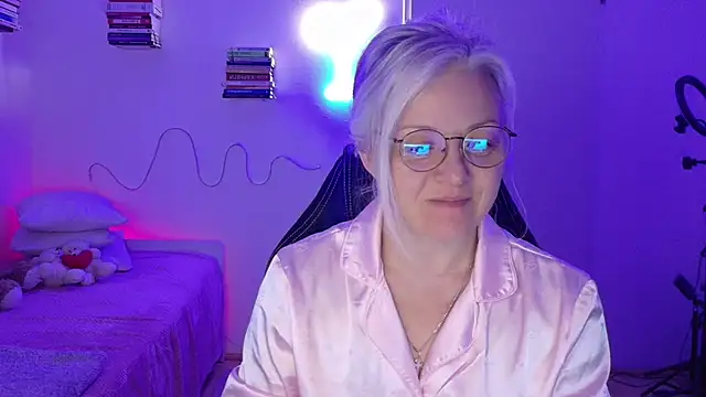 Linsy Kim online show from 03-25-26, 03:17