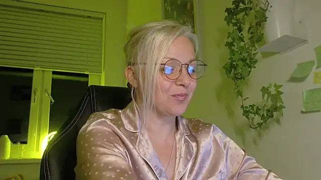 Linsy Kim online show from 03-06-26, 08:26