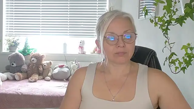 Linsy Kim online show from 02-06-26, 12:34