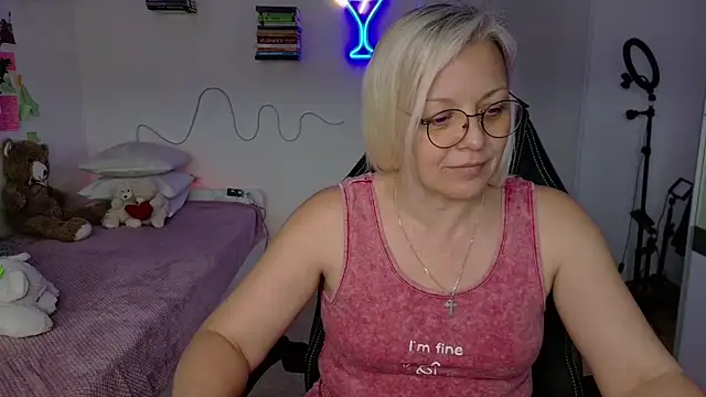 Linsy Kim online show from 04-10-26, 01:07