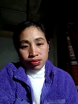 Snapshot of misa_00 chatting on 12-15-25, 12:22 misa 00 online show from 12-15-25, 12:22