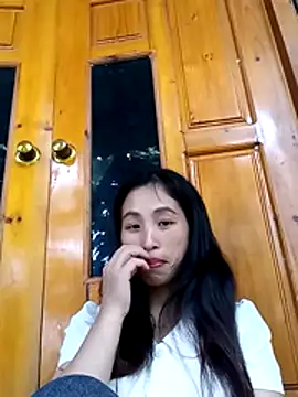 Snapshot of misa_00 chatting on 10-31-25, 03:14 misa 00 online show from 10-31-25, 03:14