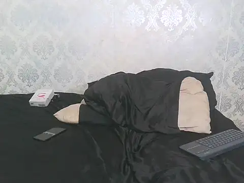 leandro477 online show from 11-30-25, 05:03