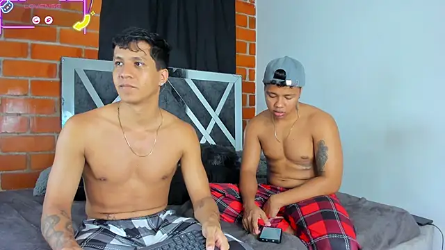 Snapshot of Robertmiller21 chatting on 02-06-26, 01:45 Robertmiller21 online show from 02-06-26, 01:45