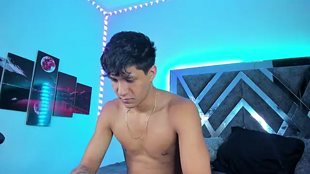 Snapshot of Robertmiller21 chatting on 09-27-25, 05:02 Robertmiller21 online show from 09-27-25, 05:02