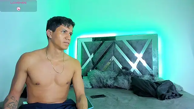 Snapshot of Robertmiller21 chatting on 02-14-26, 12:55 Robertmiller21 online show from 02-14-26, 12:55