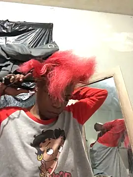 Snapshot of Tishrella6 chatting on 12-17-25, 05:01 Tishrella6 online show from 12-17-25, 05:01