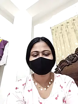 Snapshot of Neha-37 chatting on 12-05-25, 05:33 Neha-37 online show from 12-05-25, 05:33