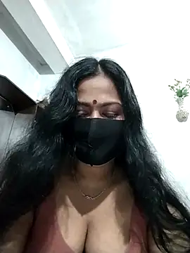 Snapshot of Neha-37 chatting on 09-11-25, 04:07 Neha-37 online show from 09-11-25, 04:07