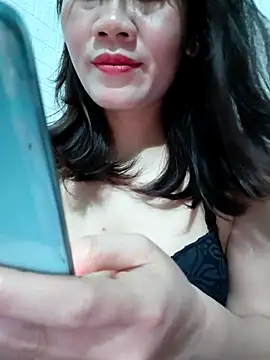Snapshot of Singlemom69x chatting on 06-05-26, 02:49 Singlemom69x online show from 06-05-26, 02:49