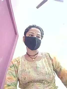Snapshot of Radhika_Lovely chatting on 05-27-26, 08:32 Radhika Lovely online show from 05-27-26, 08:32