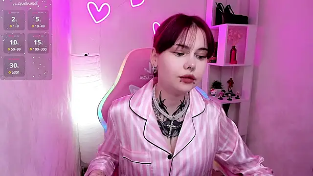 Morana Batt online show from 11-22-25, 01:48