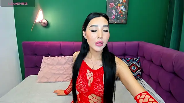 Jennifer Munoz online show from 10-10-25, 05:41