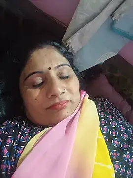 Snapshot of Rakhi99x chatting on 05-31-26, 10:10 Rakhi99x online show from 05-31-26, 10:10