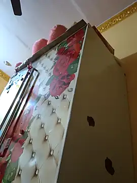 Rakhi99x online show from 11-17-25, 11:25