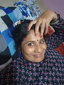 Snapshot of Rakhi99x chatting on 07-21-26, 05:25 Rakhi99x online show from 07-21-26, 05:25