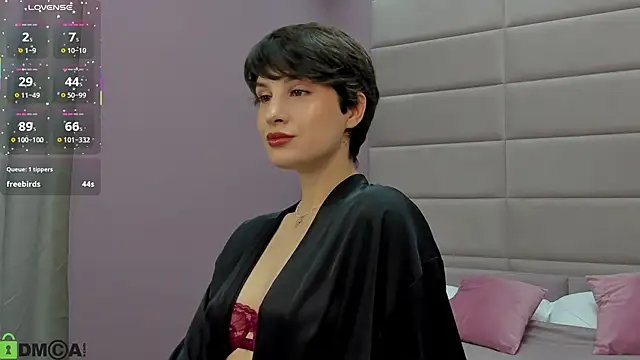 Adeline Perle online show from 11-29-25, 01:28