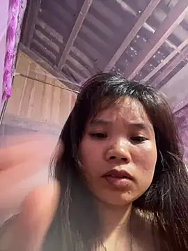 Snapshot of Ngoc-bbi chatting on 05-18-26, 05:18 Ngoc-bbi online show from 05-18-26, 05:18